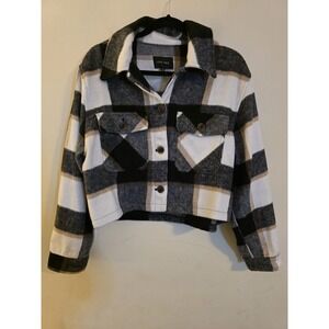 Love Tree Women's Size Medium Cropped Plaid Shacket‎ Black Brown White